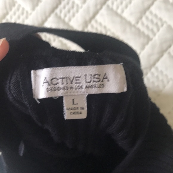 Black Halter Top - Picture 4 of 4